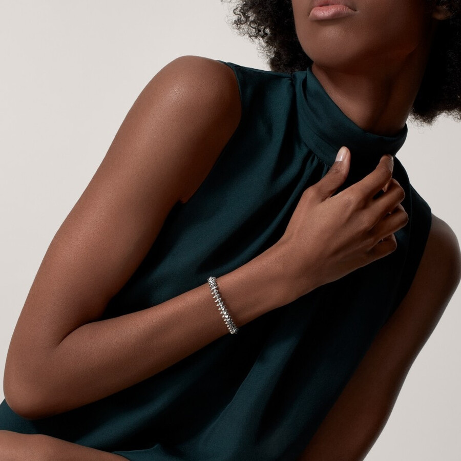 clash de cartier bracelet medium model