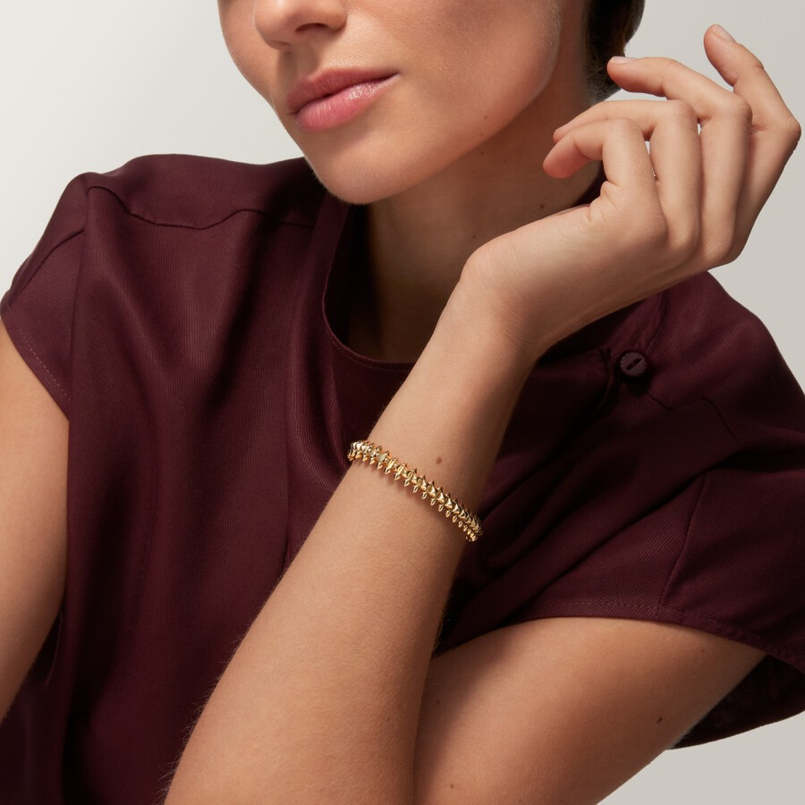 clash de cartier bracelet medium model