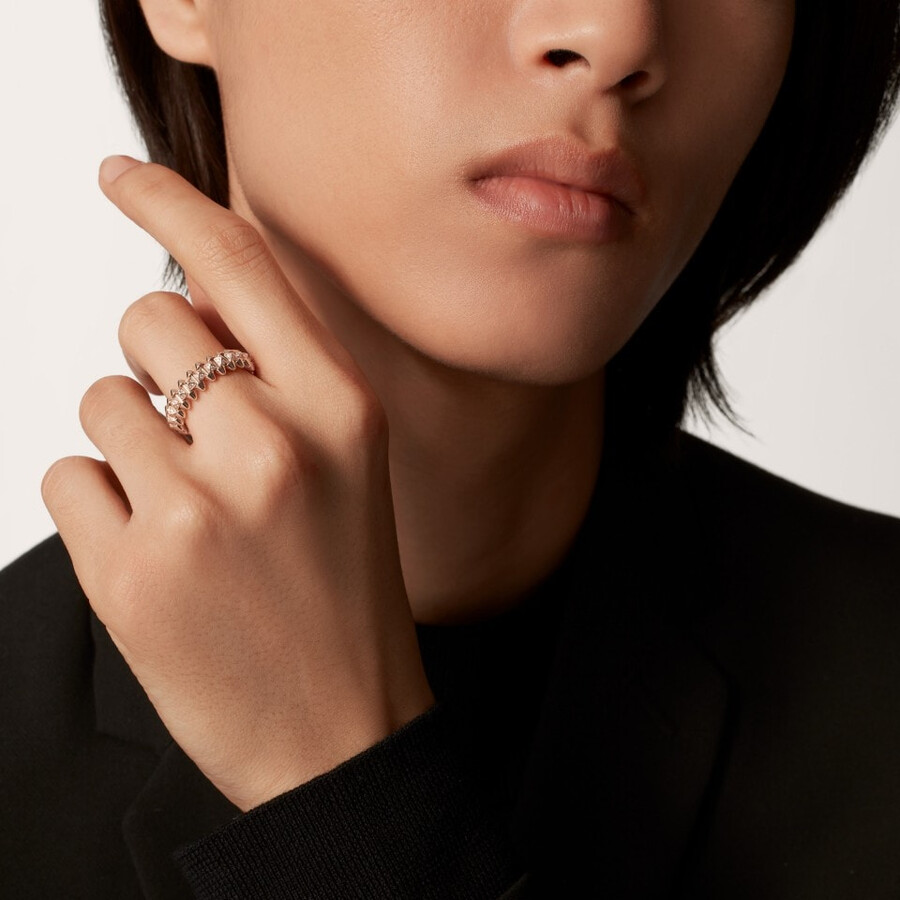 clash de cartier ring small model paved