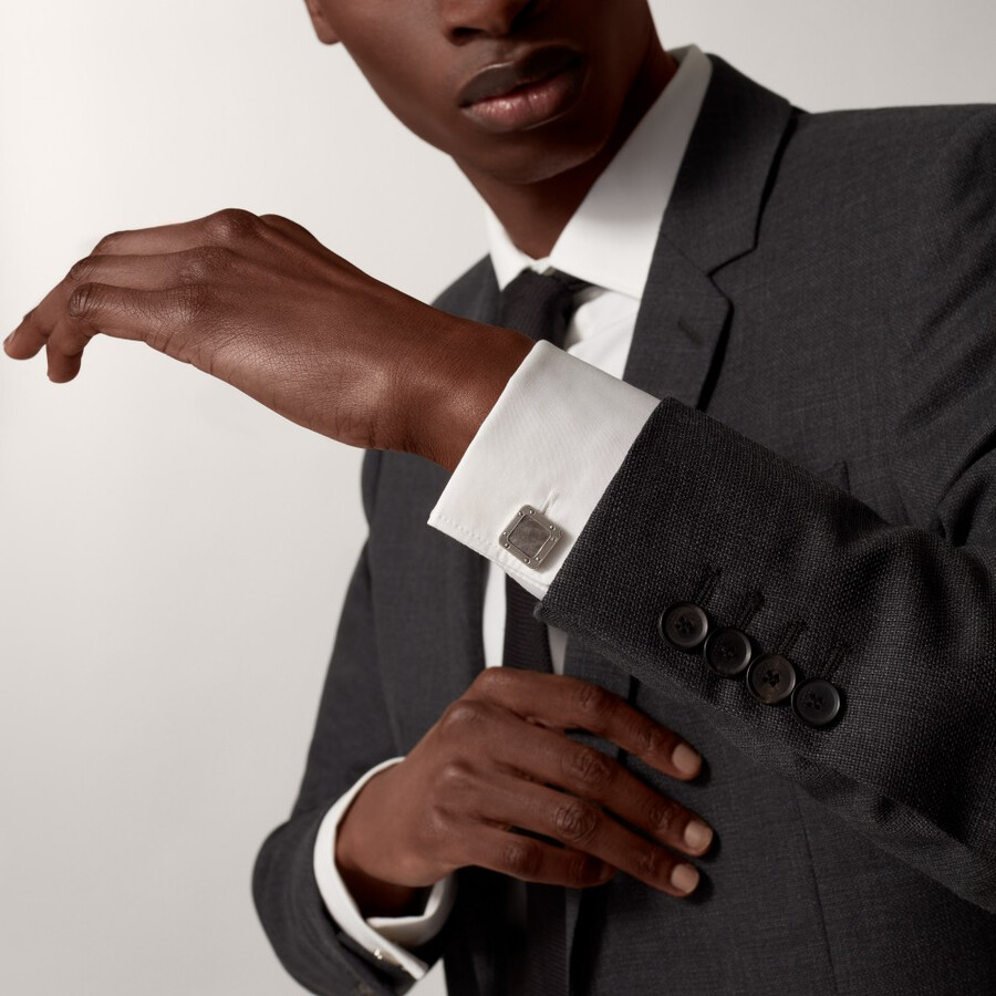 santos de cartier cufflinks