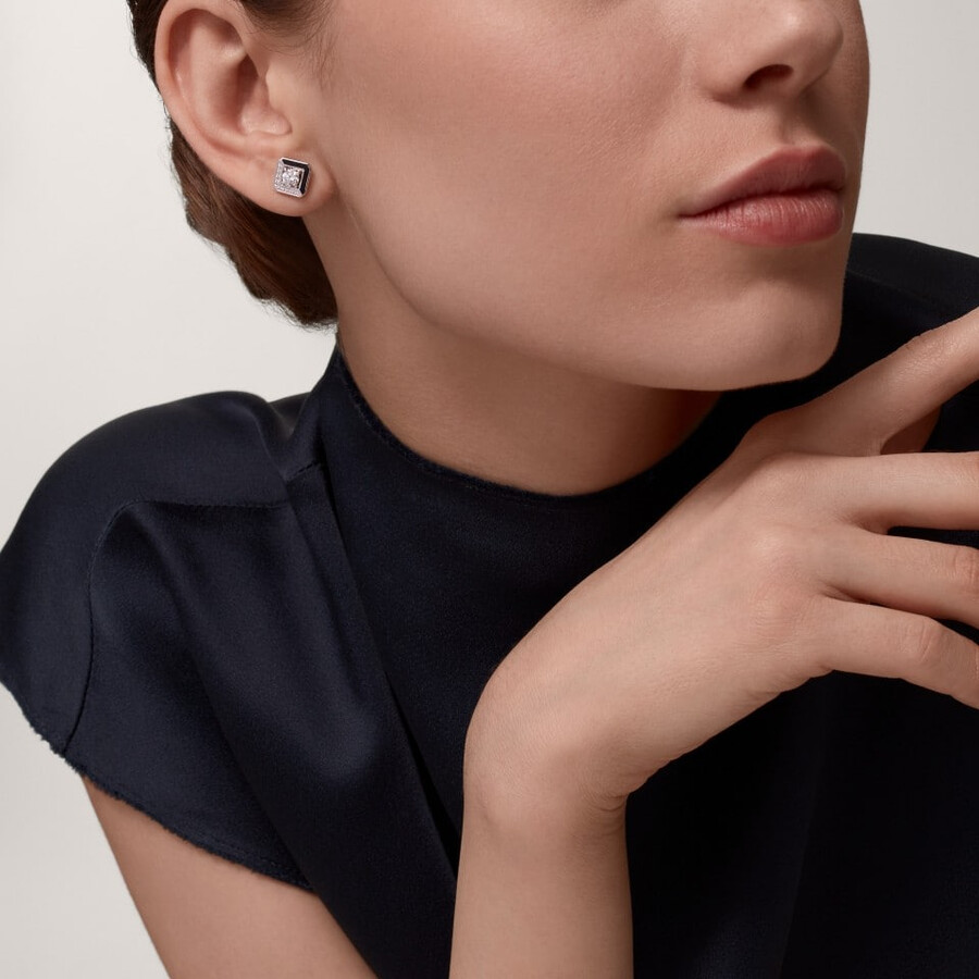 galanterie de cartier stud earrings 2 brilliant-cut diamonds half-paved
