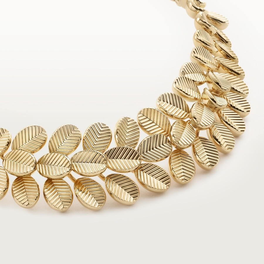 grain de café necklace semi-paved