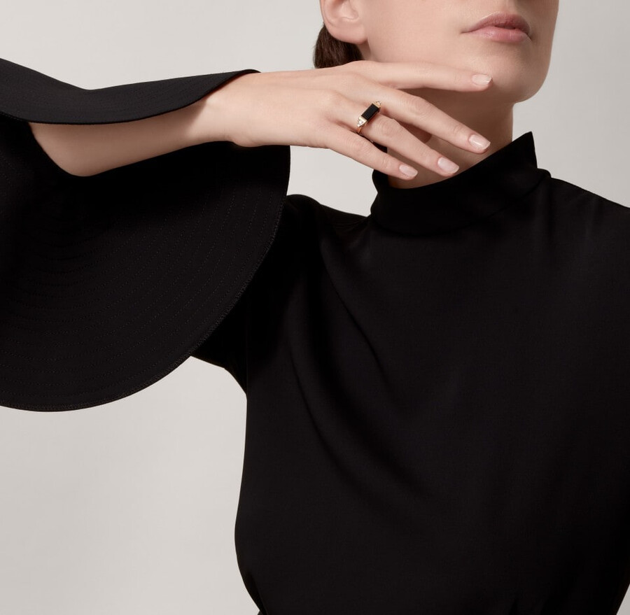 les berlingots de cartier ring semi-paved