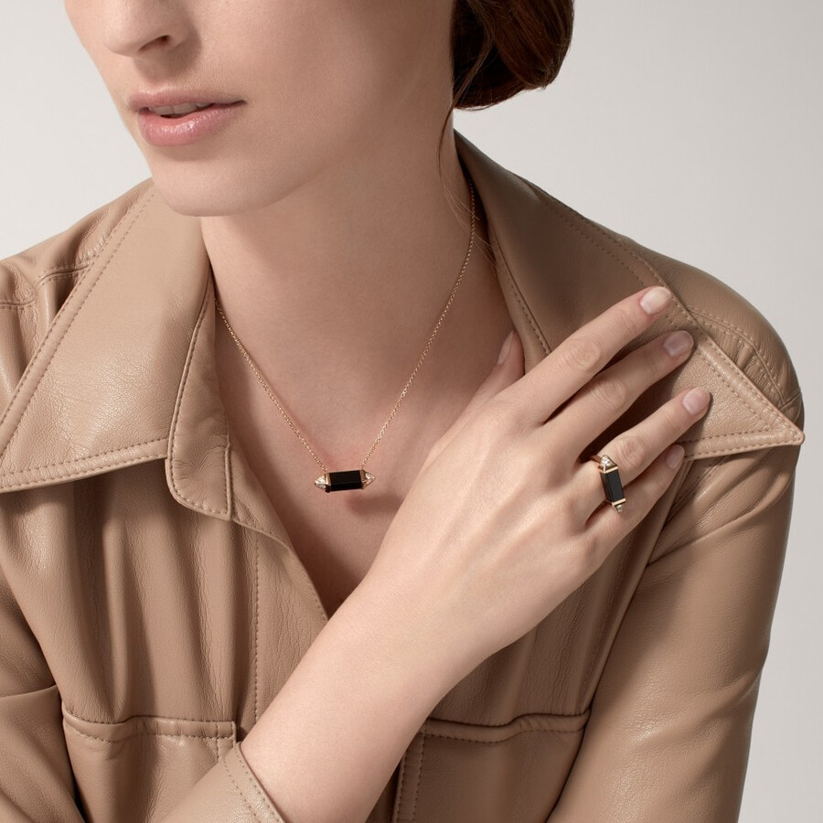 les berlingots de cartier ring semi-paved