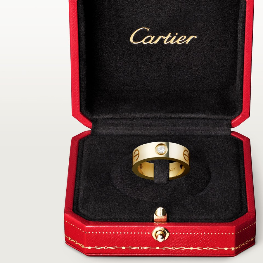 love ring classic model 3 diamonds