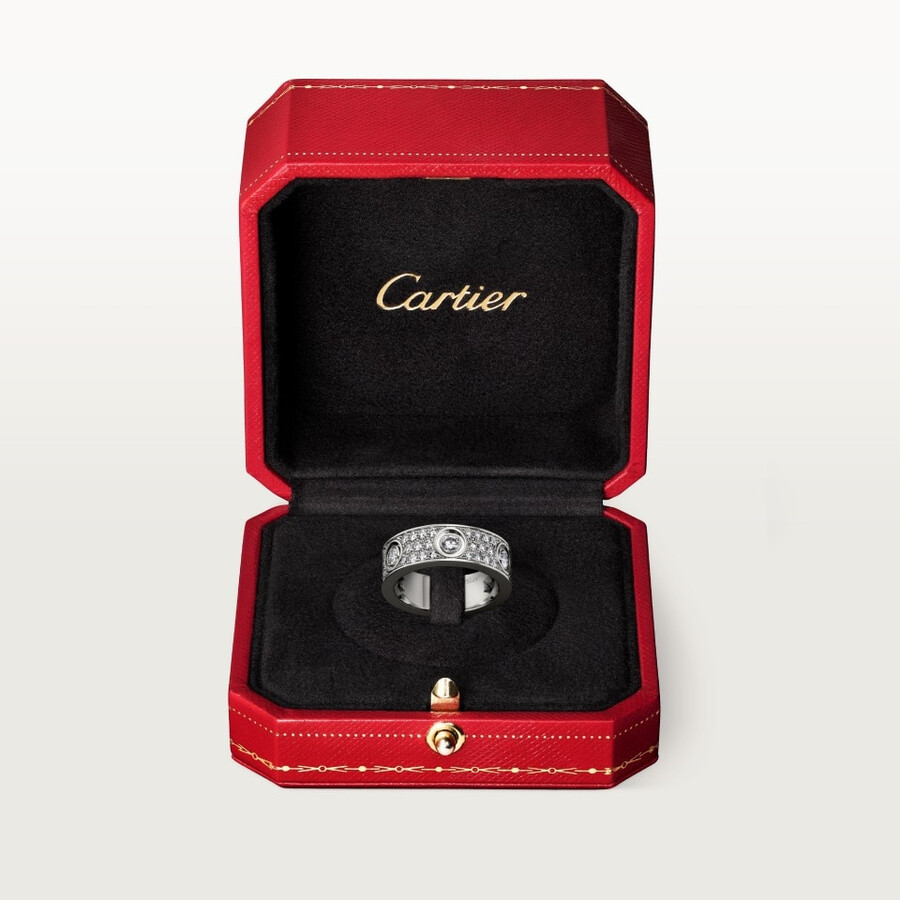 love ring classic model paved 6 diamonds
