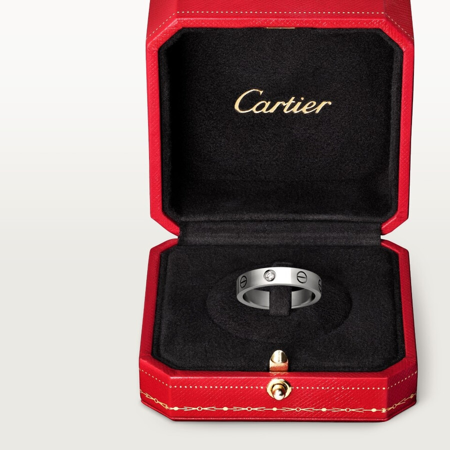love ring small model 1 diamond