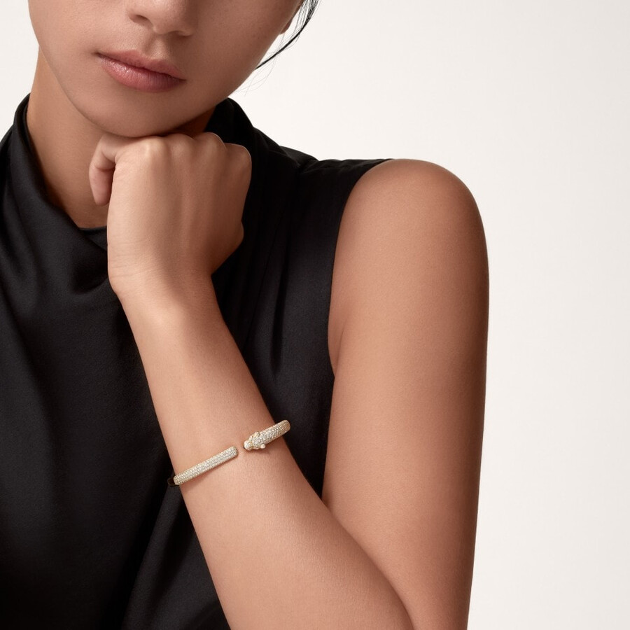 panthère de cartier bracelet small model half-paved
