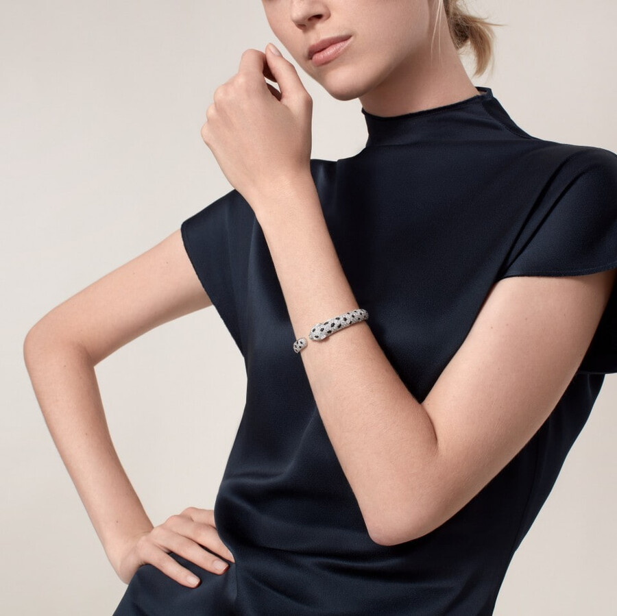 panthère de cartier bracelet medium model paved