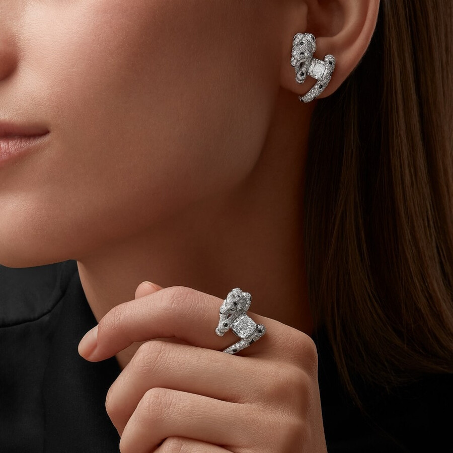 panthère de cartier earrings cushion-cut diamond paved