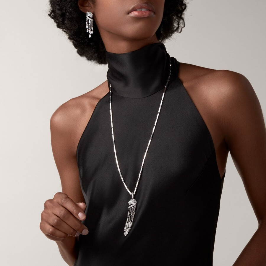panthère de cartier long necklace small model paved