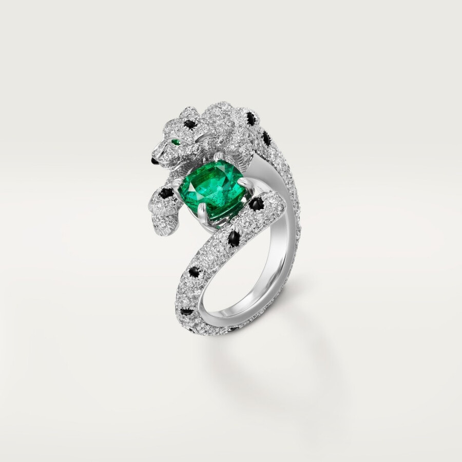 panthère de cartier ring cushion-cut emerald paved