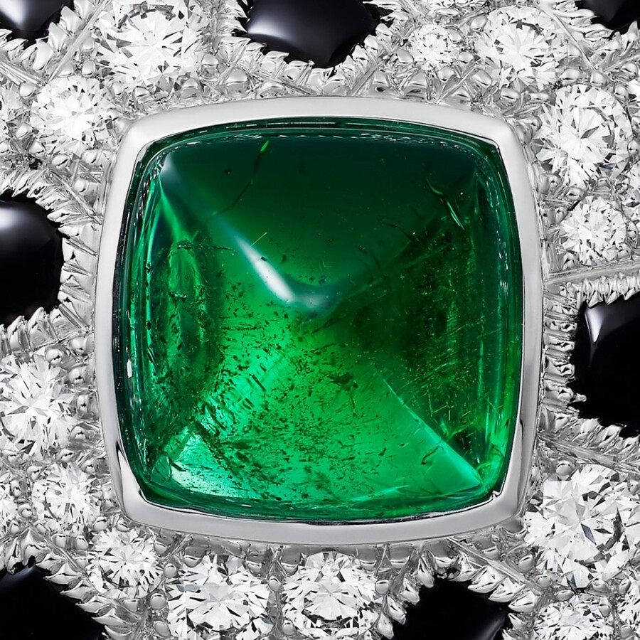 panthère de cartier ring sugarloaf-cut emerald small model paved