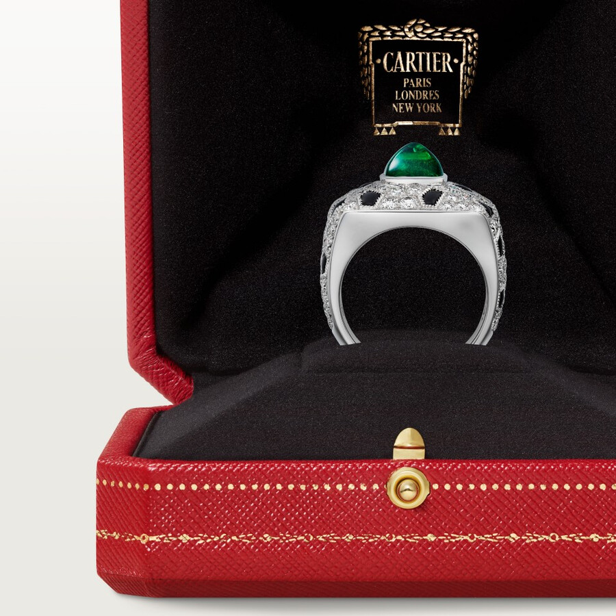 panthère de cartier ring sugarloaf-cut emerald small model paved