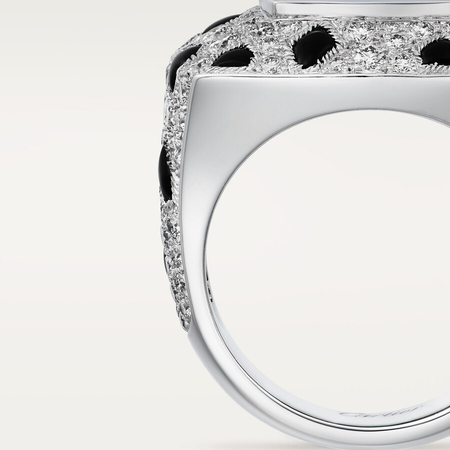 panthère de cartier ring sugarloaf-cut emerald large model paved
