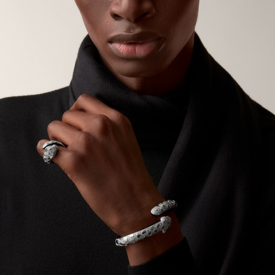 panthère de cartier ring black lacquer paved