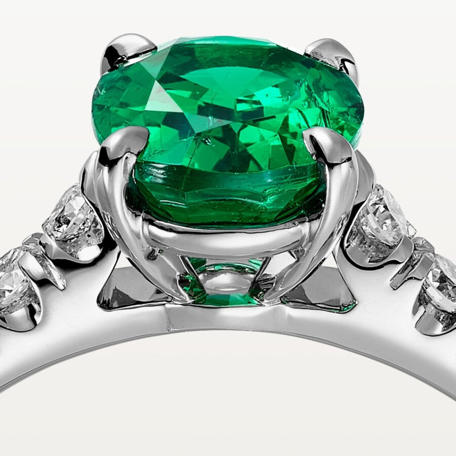 1895 solitaire oval-cut emerald paved