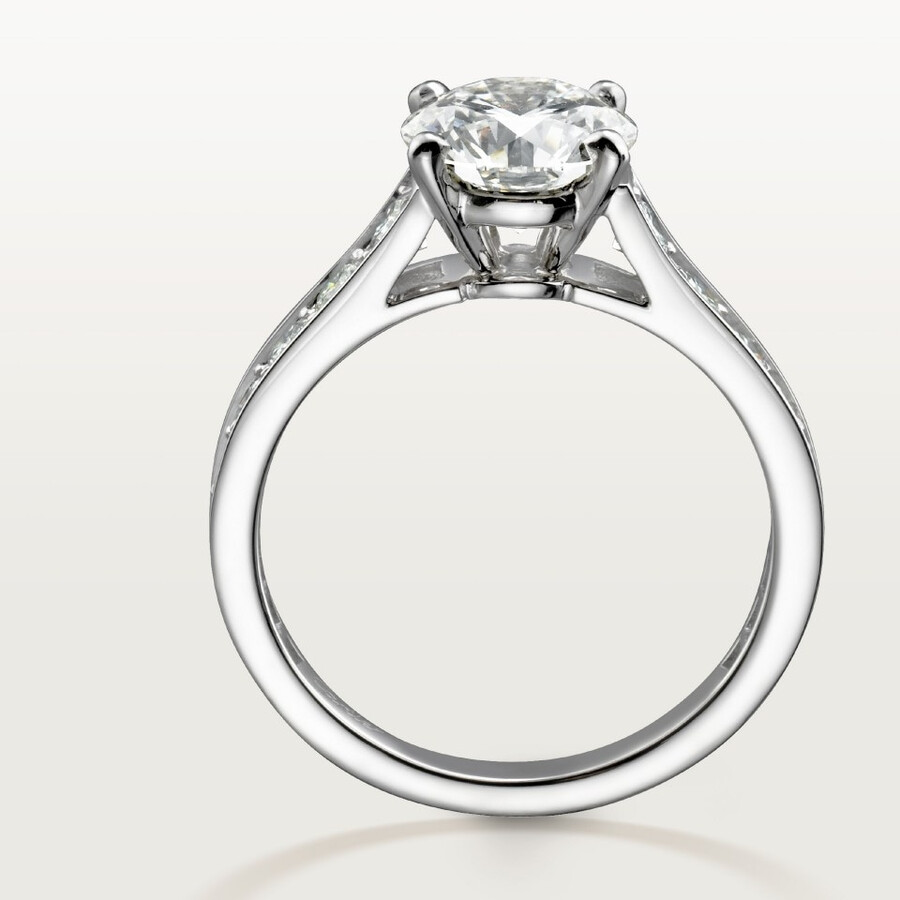 1895 solitaire brilliant-cut diamond paved