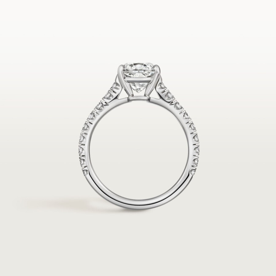1895 solitaire cushion-cut diamond paved