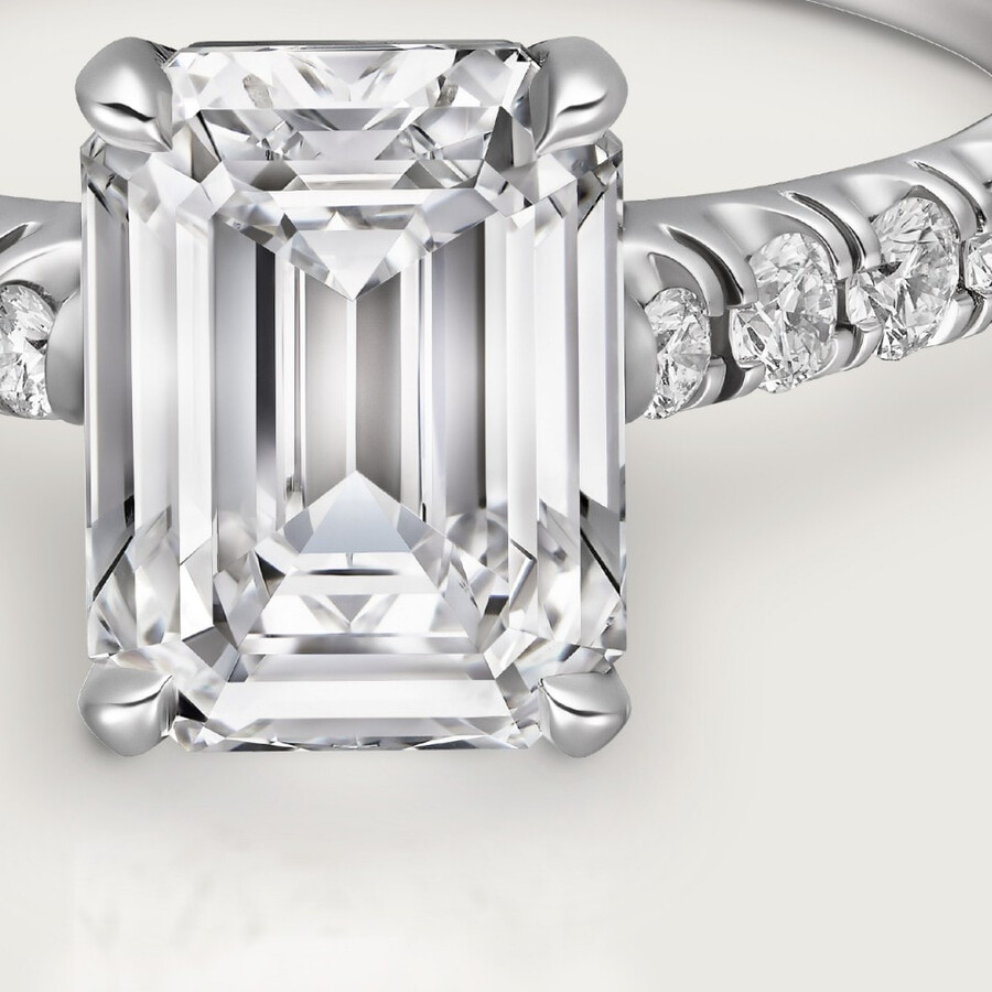 1895 solitaire emerald-cut diamond paved