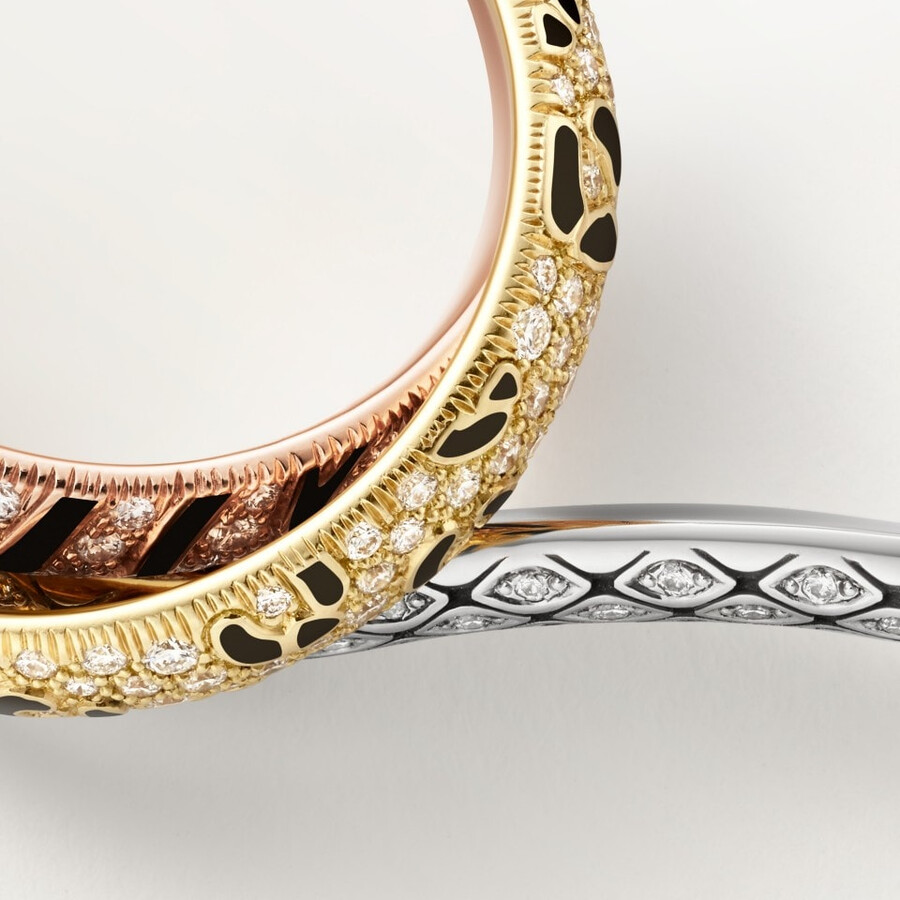 trinity two-finger ring lacquer paved